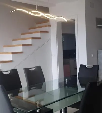 Lanterna Apartman Brzac