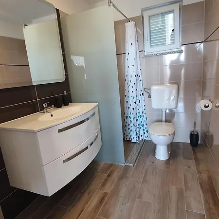 Apartment Lanterna Brzac