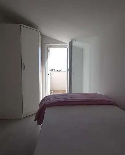 Lanterna شقة Brzac